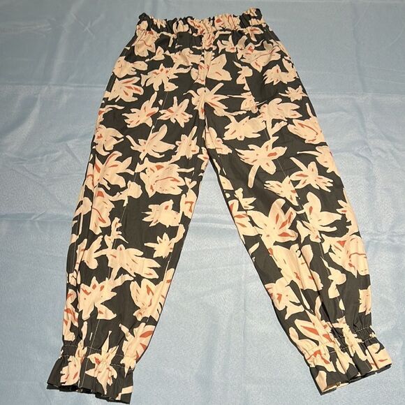 NWT ZARA MULTICOLOR HIGH WAIST FLORAL PRINTED BALLOON PANTS C21 - Picture 4 of 8